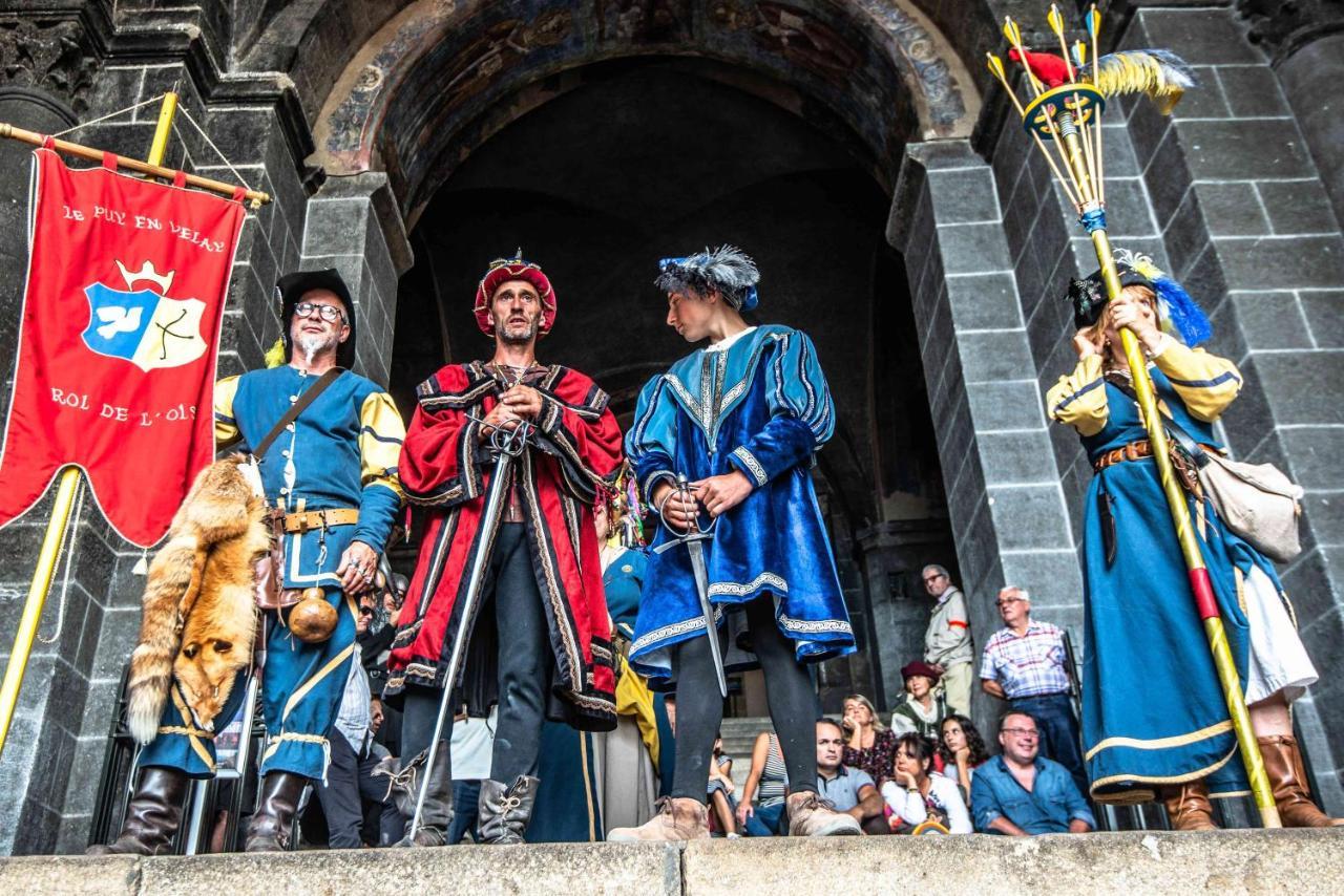 Les Apparts Du Vignal De Cheyrac Polignac  외부 사진