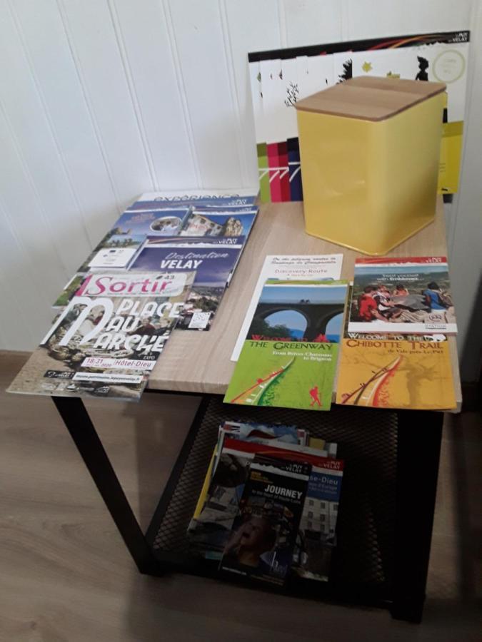 Les Apparts Du Vignal De Cheyrac Polignac  외부 사진